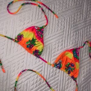 Floral bikini top